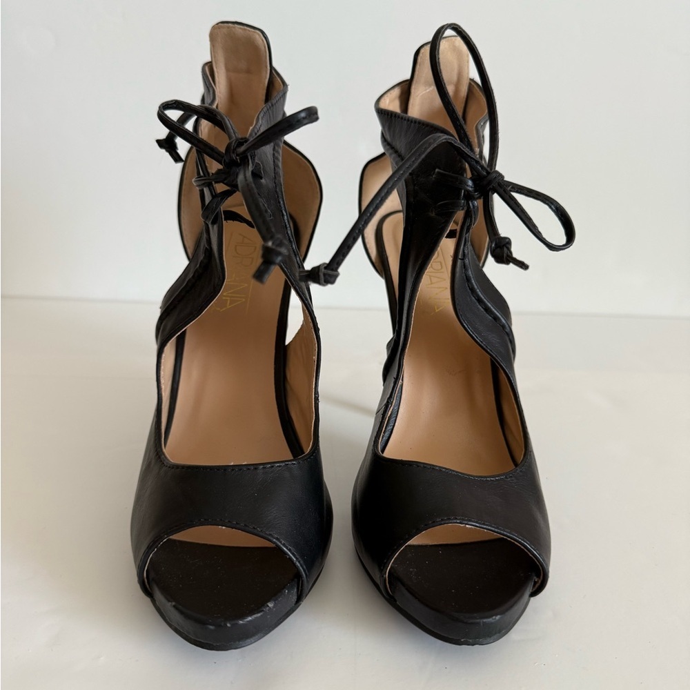 Adriana New York Black Heels - Picture 2 of 12